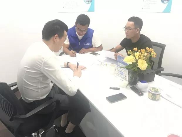 熱烈祝干總簽約創綠家湖北省武漢市區級代理！